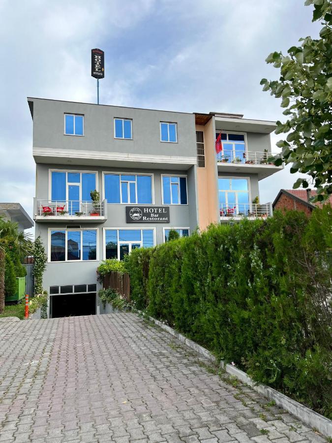 Hotel St.Pauli Shkodra Exterior foto
